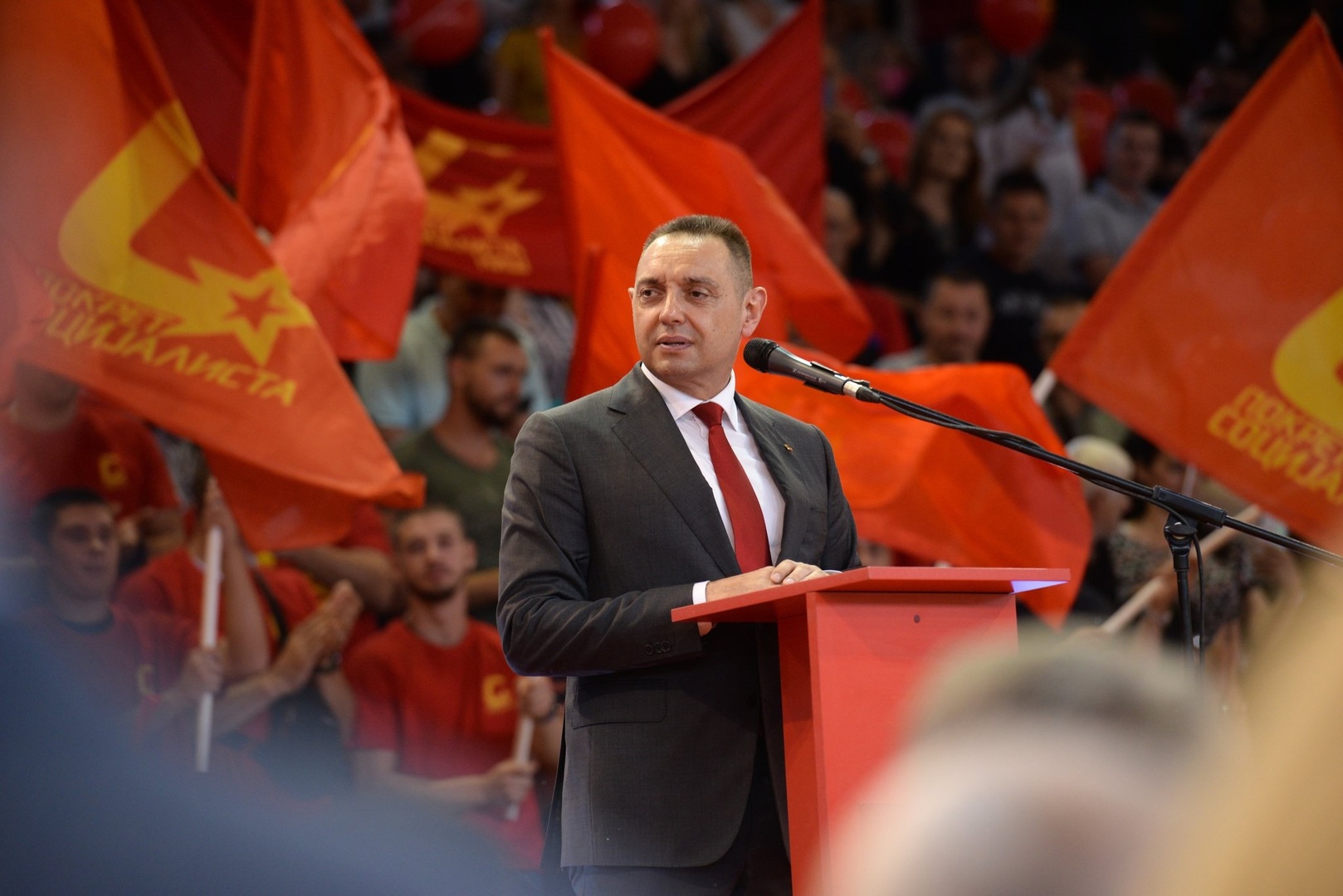 Vulin: Vučić će ujediniti sve Srbe - slika 1